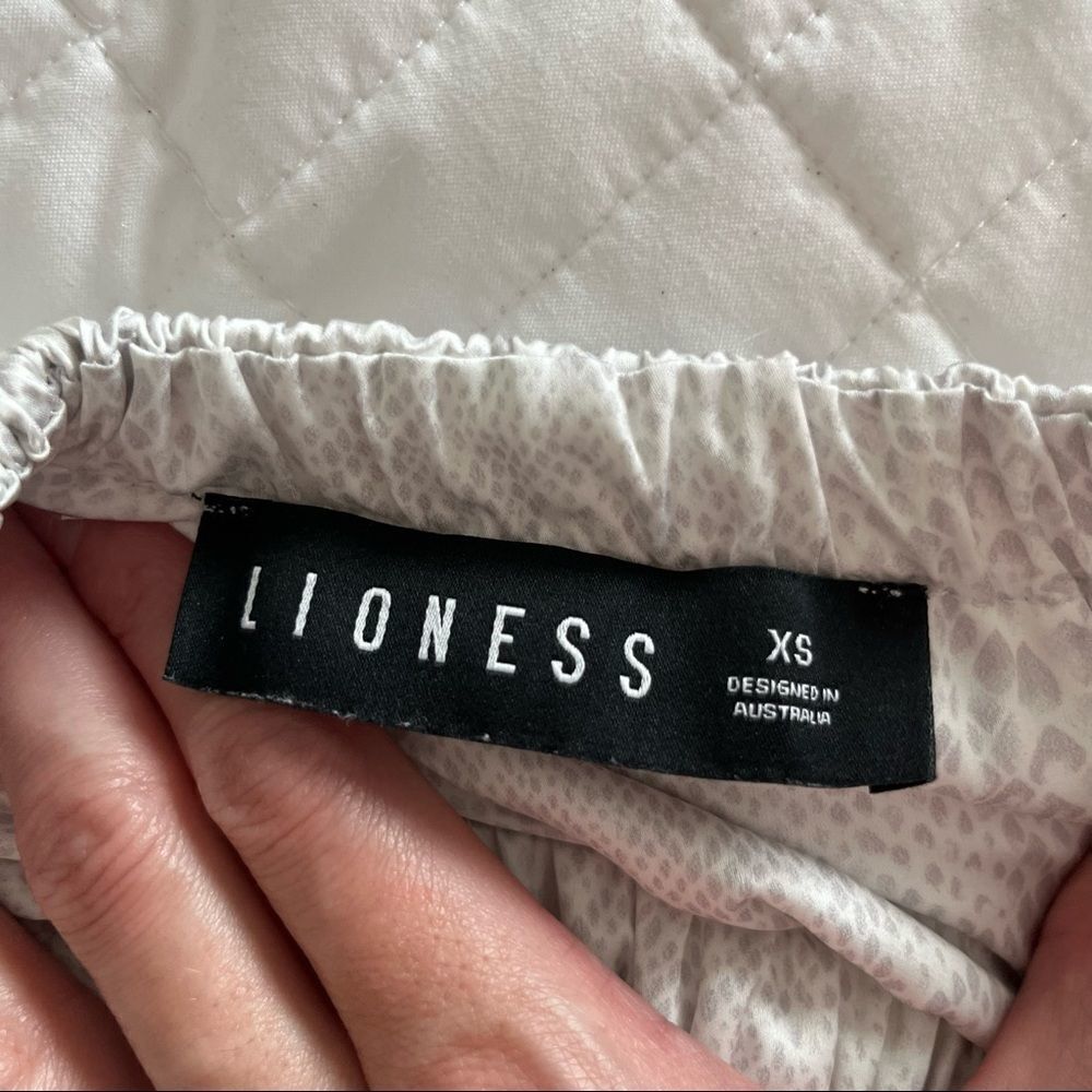 Lioness White Silver Puff Sleeve Crop Top - Picture 5 of 5